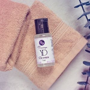 Youth-Defense Cleanser Recommended for Ages 25-49